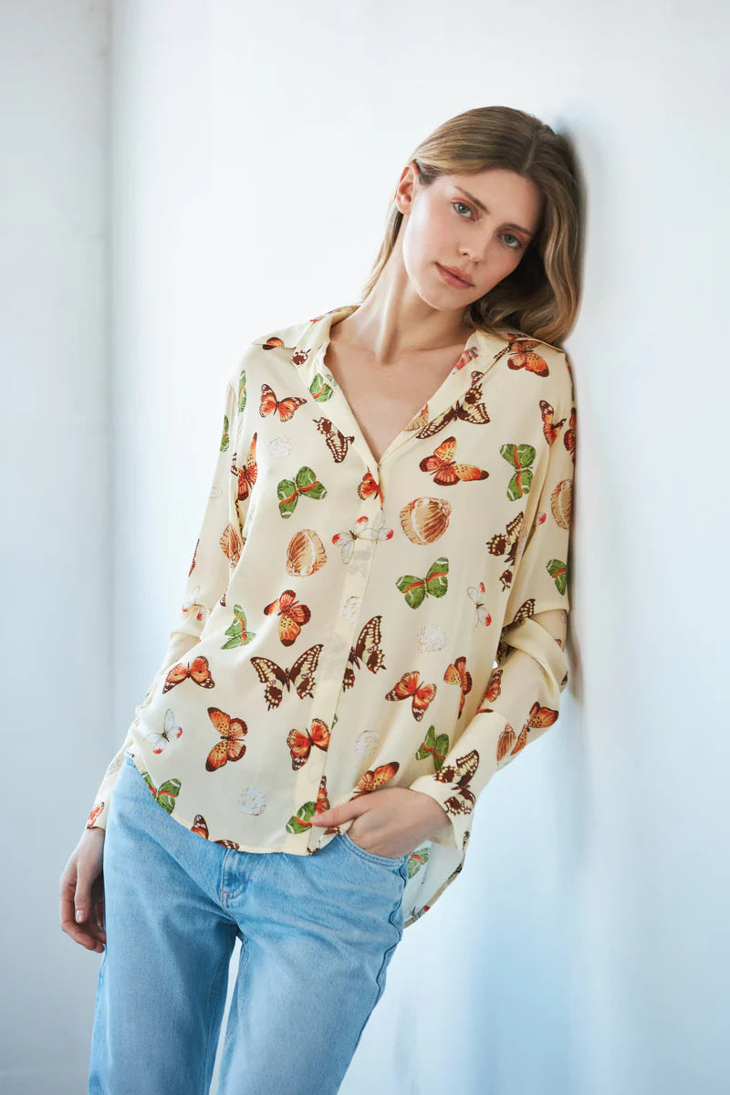Catherine Gee Daria French Cuff Silk Blouse in Soft Butterfly