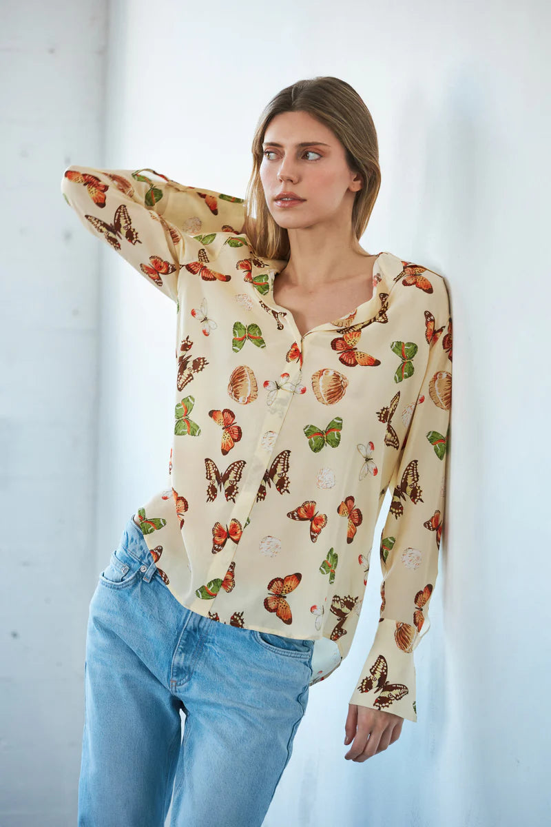 Catherine Gee Daria French Cuff Silk Blouse in Soft Butterfly