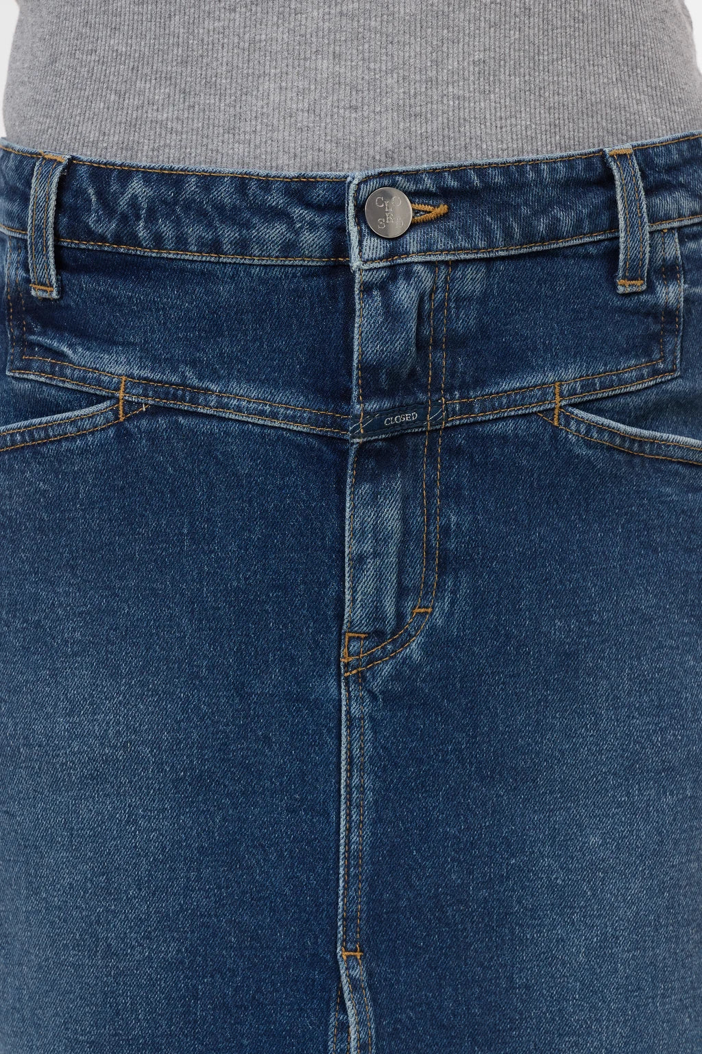 Closed Skirt Stover X in Dark Blue