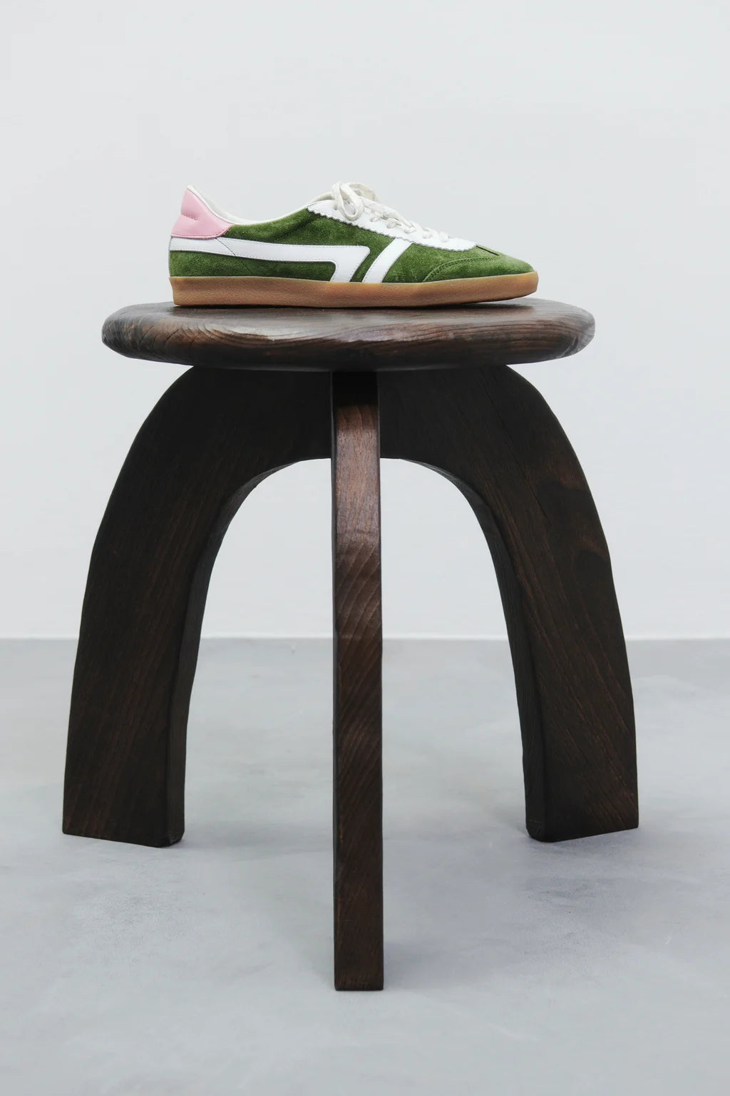 Closed Sneakers Made of Leather in Forest Green