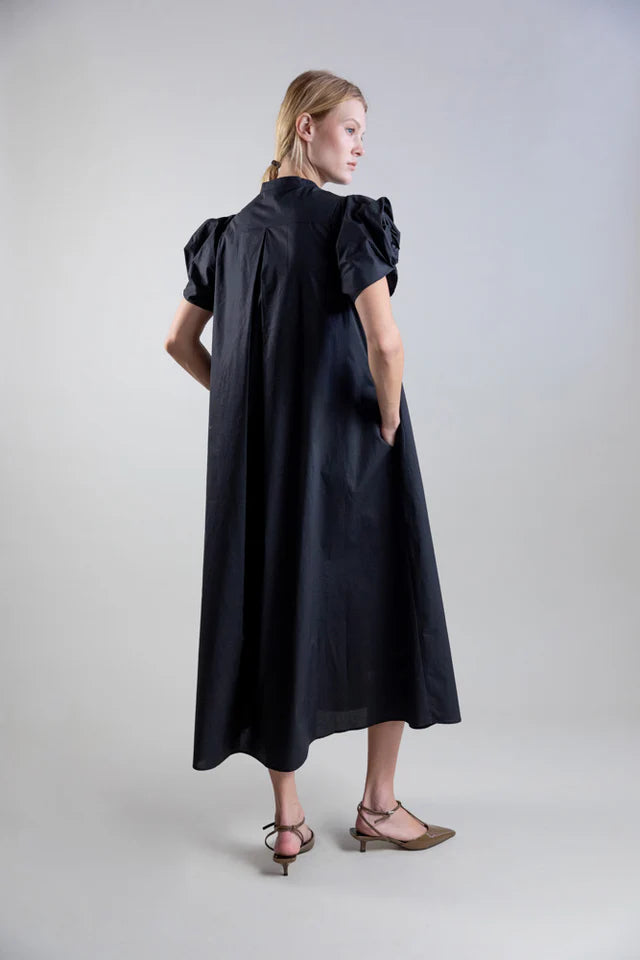 Psophia - Poplin Midi Dress With Structured Floral Sleeves - Black