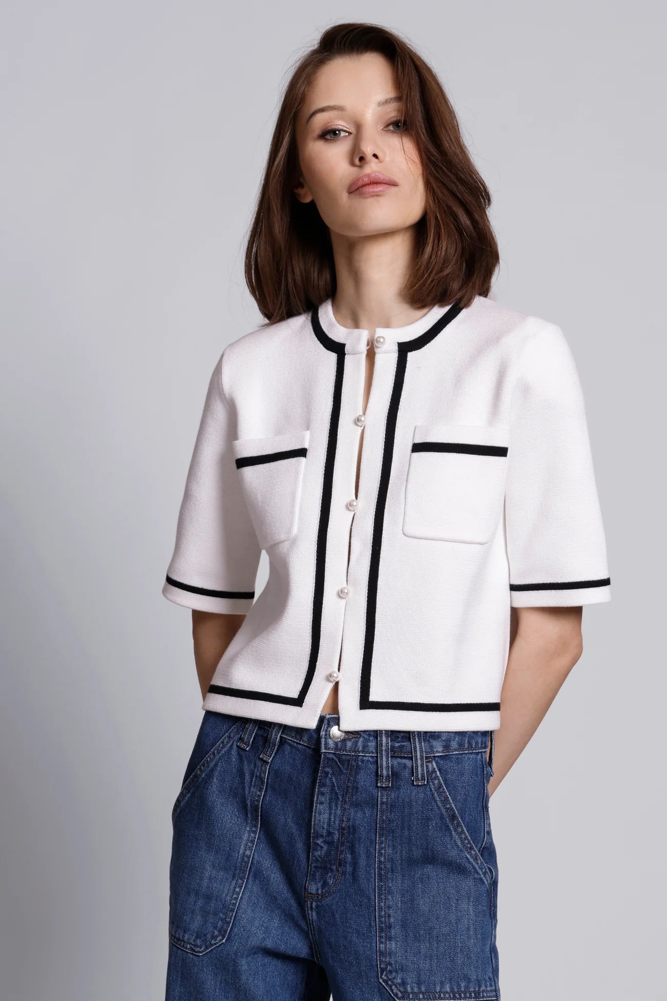 Minnie Rose Short Sleeve Tipped Cropped Jacket in White/Black