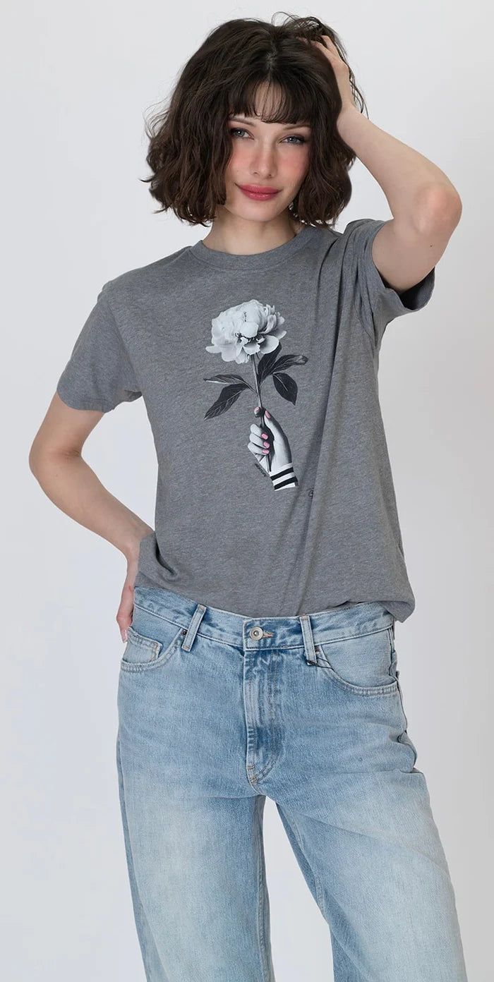 CPress Studio - Mushie Tee - Gesture