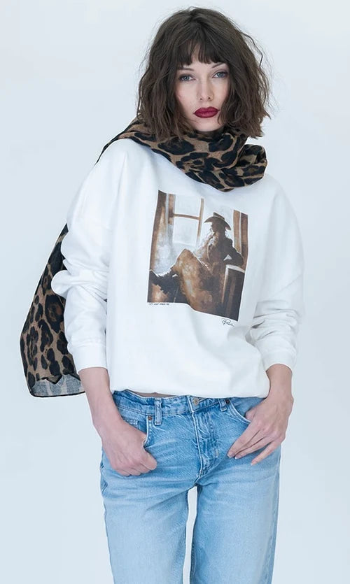 CPress Studio - Try & Make Me Cozy Sweatshirt - Worn White
